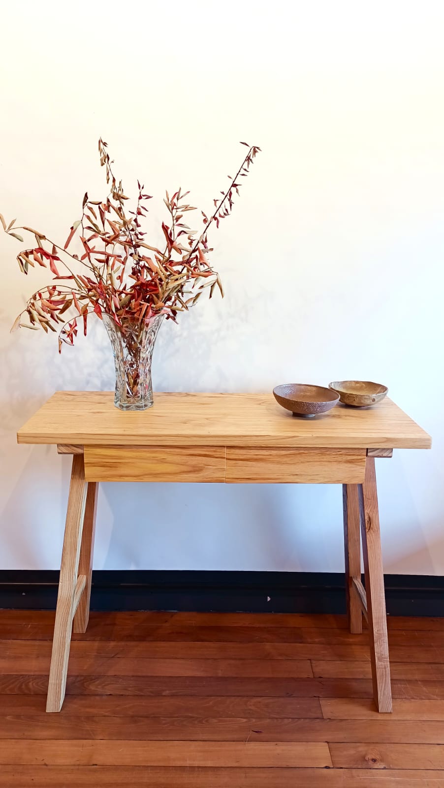 Arrimo Castaño con Cajones - Mueble de Madera 100x38cm | Taller5